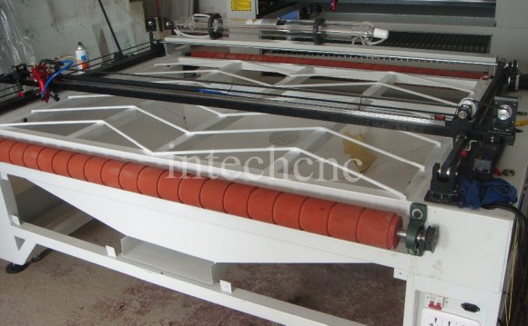 Laser engraving machine for glass